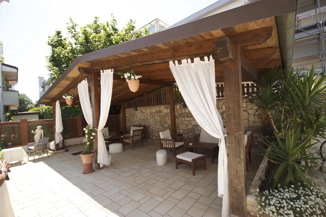 Hotel Euromar Marina di Massa 3*,  Italia